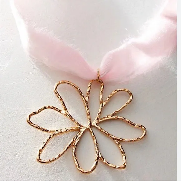 FREE People Annabelle Choker necklace Pink/Gold- NWT Women’s jewelry - Picture 2 of 3